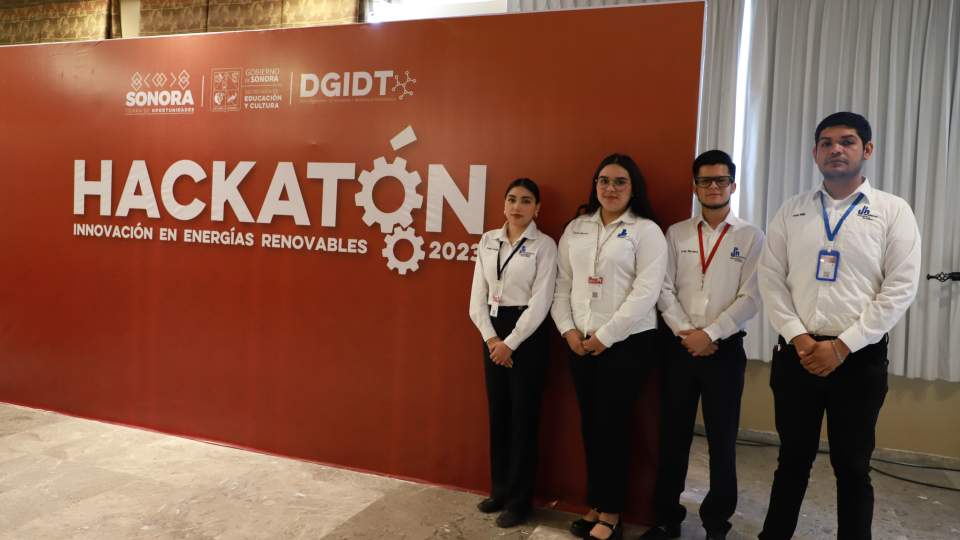 Estudiantes de Pedagogía de la UPNG participaron en el Hackatón 2023 de la SEC