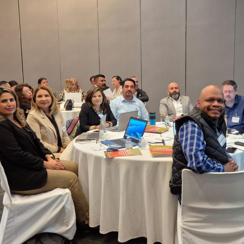 Docentes del Creson participan en el Primer Encuentro Interinstitucional de Cuerpos Académicos de Escuelas Normales