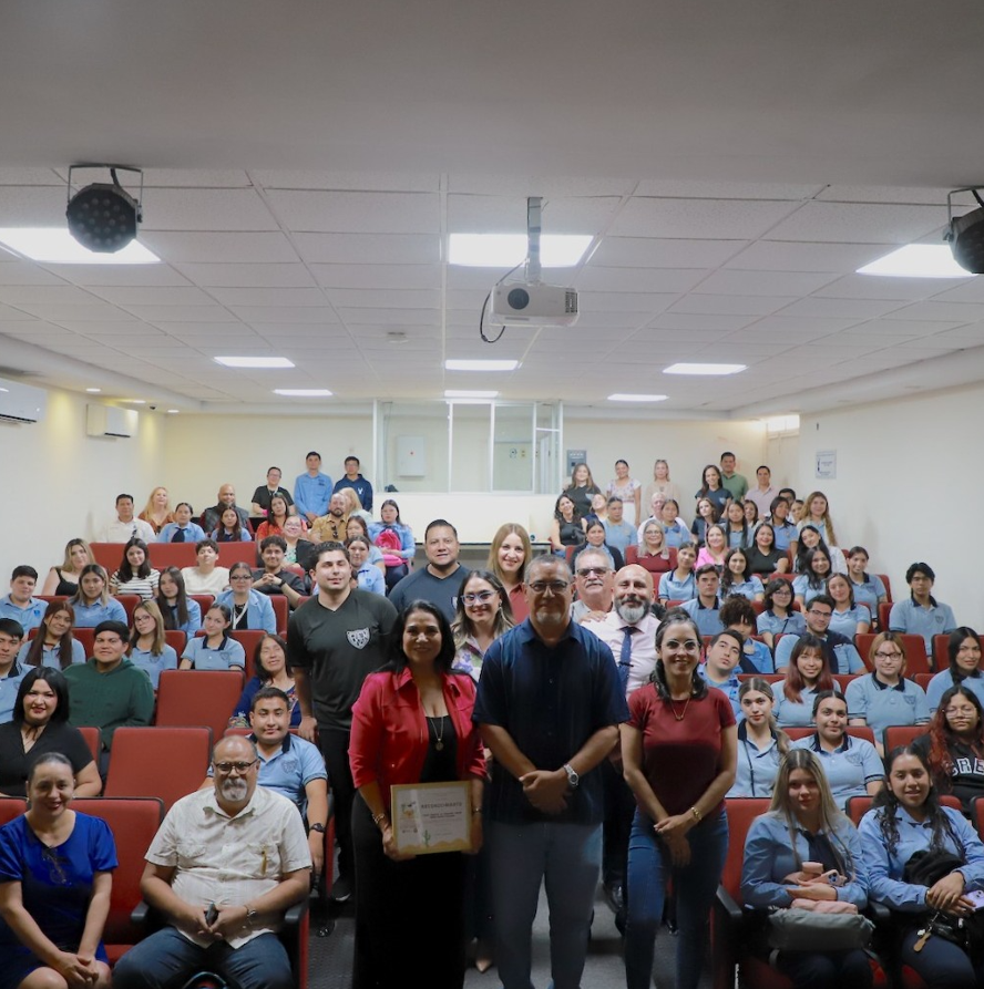 Estudiantes y docentes presentan proyectos en el II Coloquio de Investigación sobre Lectura y Escritura